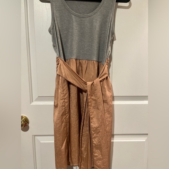 Fun dress grey cotton on top - rust color shimmer skirt on bottom - Picture 5 of 7